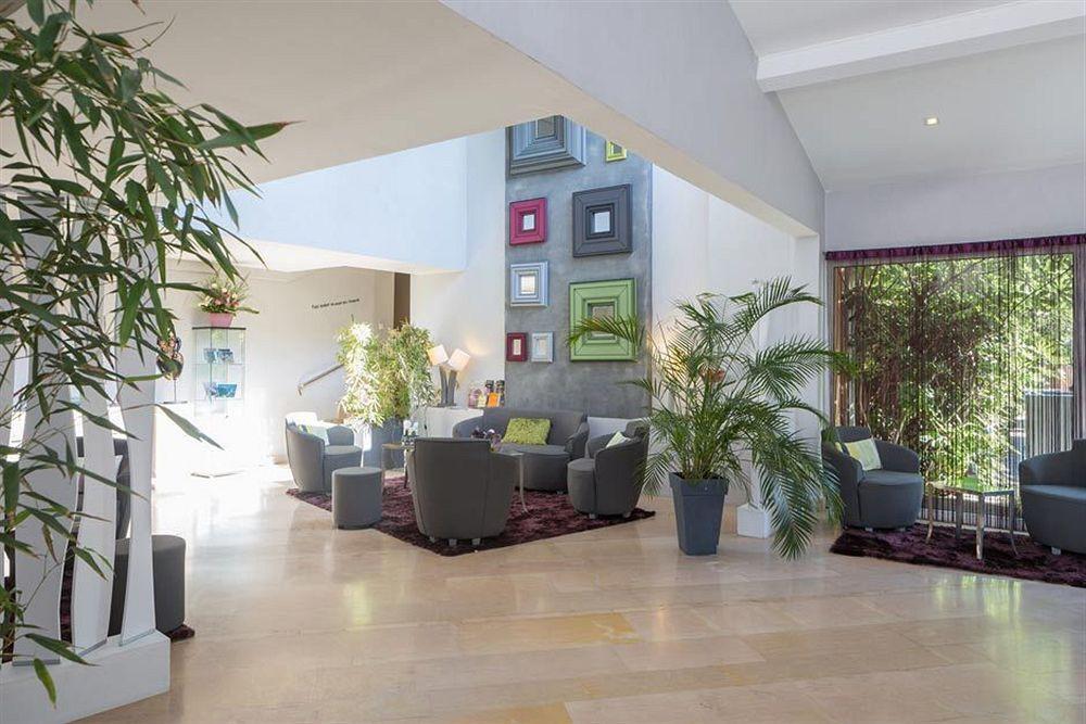 Le Carre D'Alethius Logis Hotel Restaurant Charmes-sur-Rhone Exterior foto